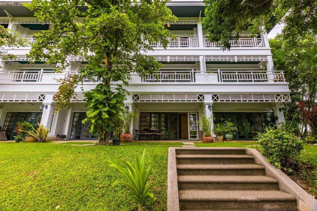 4 Bedroom Townhouse In Great Location! HHQ Exterior foto