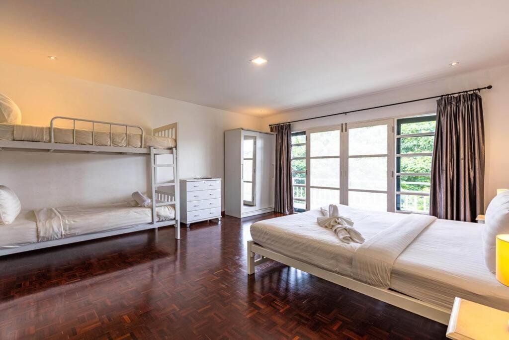 4 Bedroom Townhouse In Great Location! HHQ Exterior foto
