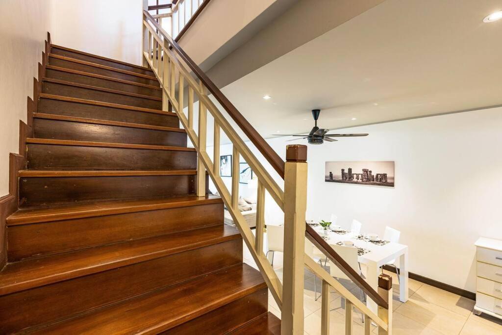 4 Bedroom Townhouse In Great Location! HHQ Exterior foto